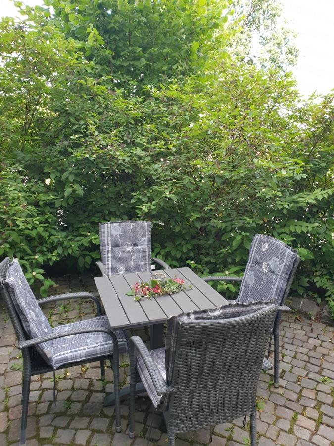 Neu Gemuetliche Ferienhaus Mit 3 Ferienwohnungen "Max " , " Leonore " Und "Beatrice" Hallenberg Exterior foto